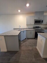 2929 White Selzter Ct in Las Vegas, NV - Building Photo - Building Photo
