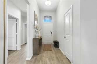 8577 Big Apple Dr in Fort Worth, TX - Building Photo - Building Photo
