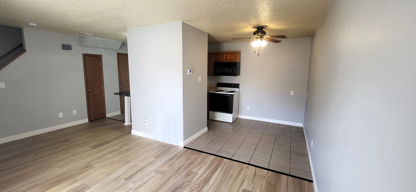 4924 Andrew Jackson Ct, Unit B in Imperial, MO - Building Photo