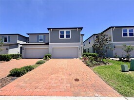 4536 Burrowing Owl Lp in St. Cloud, FL - Building Photo