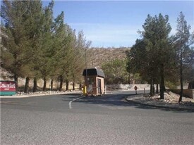 4800 N Stanton St in El Paso, TX - Building Photo