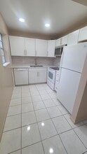 96 Chatham D in West Palm Beach, FL - Building Photo - Building Photo