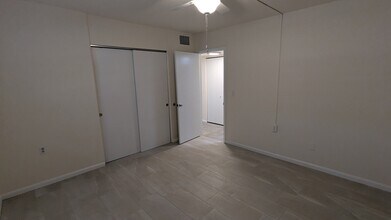 1900 S Kanner Hwy, Unit 4-102 in Stuart, FL - Building Photo - Building Photo