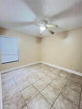1523 Lake Crystal Dr in West Palm Beach, FL - Building Photo - Building Photo