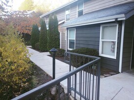 Ripplingbrook Terrace in Salem, OR - Building Photo
