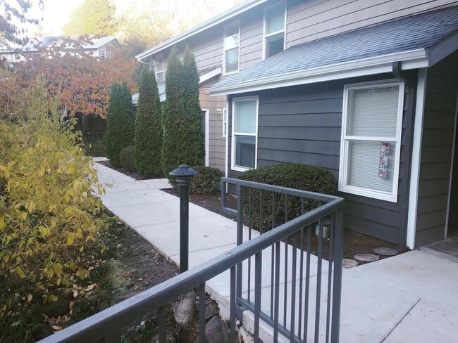 Ripplingbrook Terrace