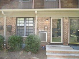 181 Long Hill Rd in Little Falls, NJ - Building Photo