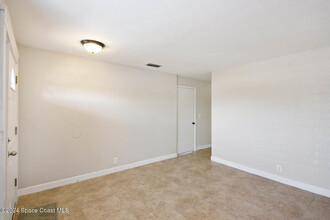 871 S Orlando Ave in Cocoa Beach, FL - Building Photo - Building Photo