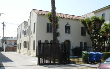 819 S Kenmore Ave in Los Angeles, CA - Building Photo - Building Photo