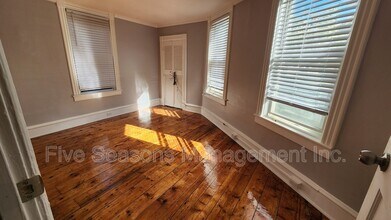 25 Intervale Ave in Burlington, VT - Building Photo - Building Photo