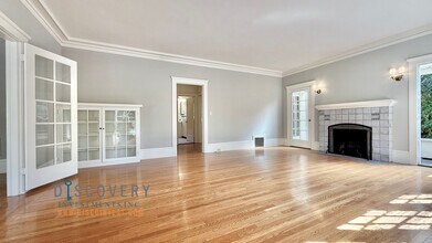 130 Nova Dr in Piedmont, CA - Building Photo - Building Photo