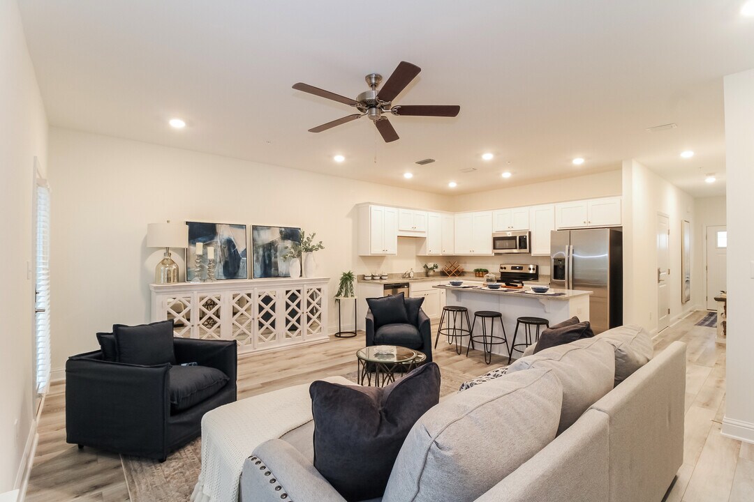 126 Cabot Ln in Fairhope, AL - Building Photo