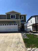 4521 E Bobolink Ln in Laramie, WY - Building Photo