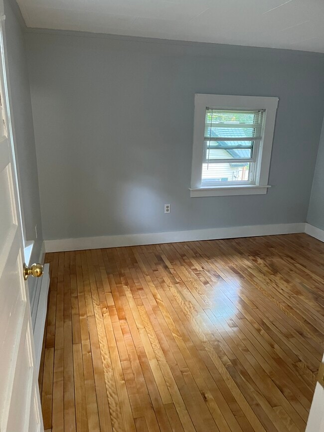 53 Gilford Ave, Unit 1