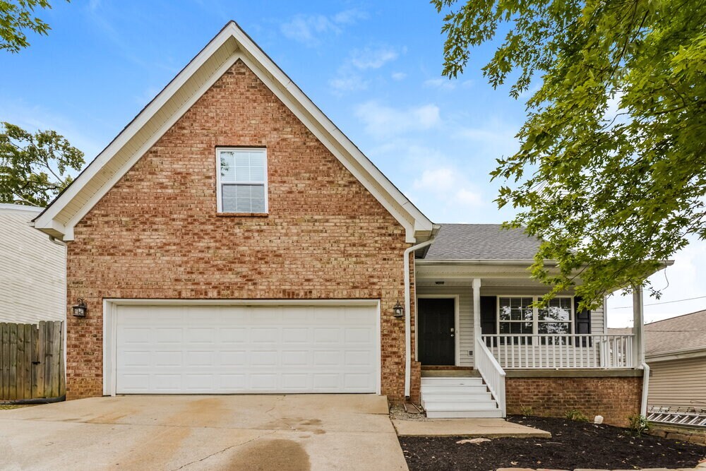 912 Tom Hailey Blvd in La Vergne, TN - Building Photo