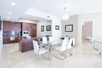 15901 Collins Ave, Unit 1607 in Sunny Isles Beach, FL - Building Photo - Building Photo