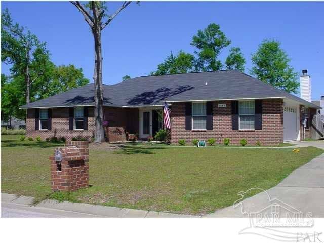 5162 Goshawk Dr in Milton, FL - Building Photo