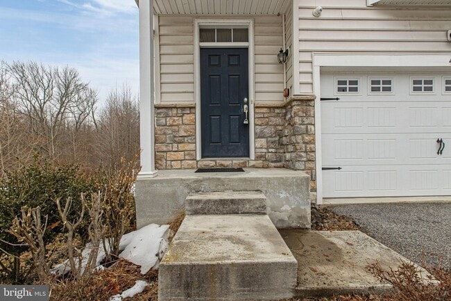 48 Munro Rd in Newark, DE - Foto de edificio - Building Photo