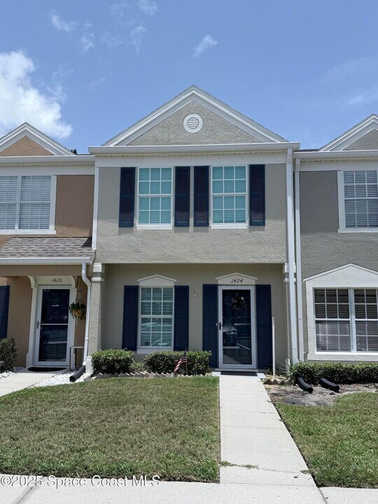 1424 Hampton Park Ln in Melbourne, FL - Building Photo