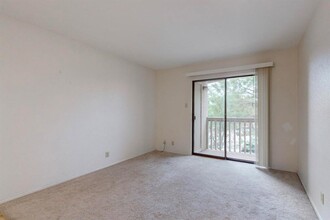941 Calle Mejia in Santa Fe, NM - Building Photo - Building Photo