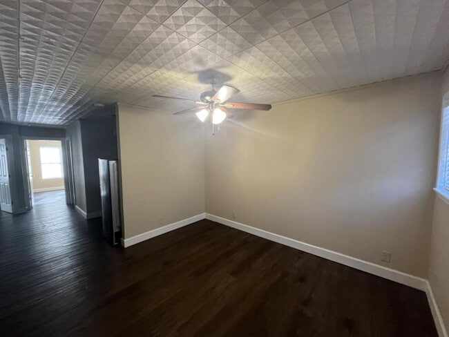 1509 E North St in Victoria, TX - Building Photo - Building Photo