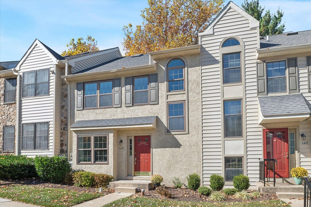 1439 Aspen Ct in West Chester, PA - Building Photo