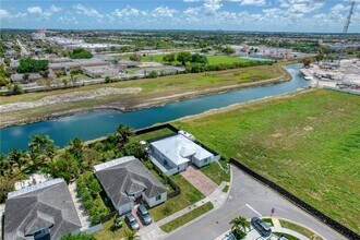 30775 SW 158 Path in Homestead, FL - Building Photo - Building Photo