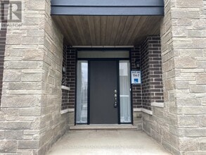 1560 Hilson Hts in Milton, ON - Building Photo - Building Photo