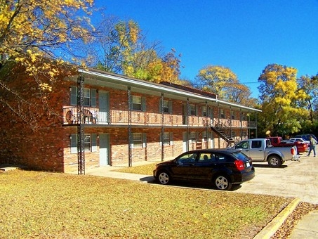 Westover in Starkville, MS - Foto de edificio