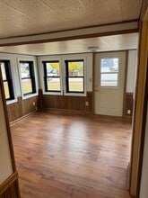 635 11th St in Monroe, WI - Foto de edificio - Building Photo