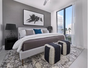 601 NW 1st Ct in Miami, FL - Building Photo - Building Photo