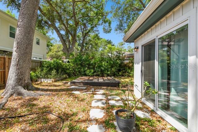 property at 3202 W Coachman Ave