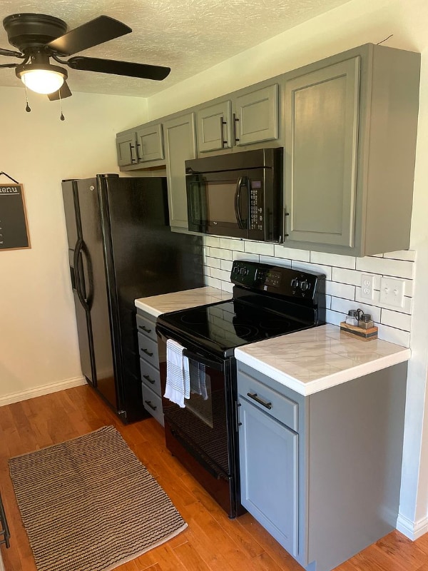 property at 1425 Collier Dr SE