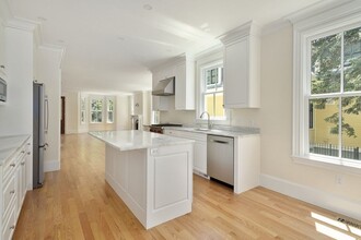 62 Reed St, Unit 62 in Cambridge, MA - Building Photo - Building Photo