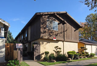 1023 W St in Sacramento, CA - Building Photo - Building Photo