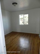 4300 Market St in Oakland, CA - Building Photo - Building Photo