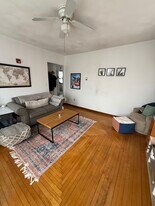 20 Monmouth St, Unit 1R in Somerville, MA - Building Photo