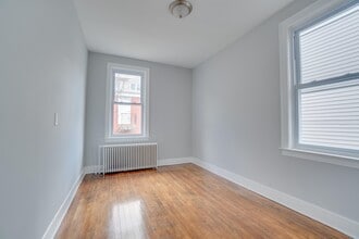 678 Liberty Ave in Jersey City, NJ - Building Photo - Building Photo