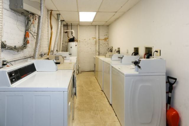 909 W Dakin St, Unit 3C in Chicago, IL - Building Photo - Building Photo