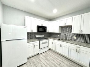 1411 E 24th Ave in Tampa, FL - Building Photo - Building Photo
