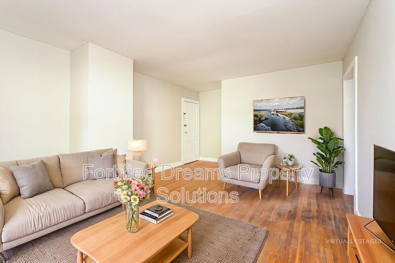 201 Church St in Elkin, NC - Building Photo