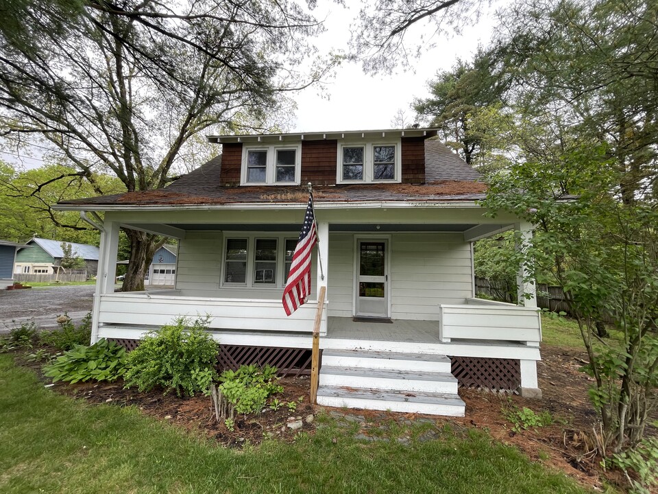 6611 PA-191 in Cresco, PA - Foto de edificio