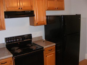 830 Tennessee Ave-Unit -2 in Etowah, TN - Building Photo - Building Photo