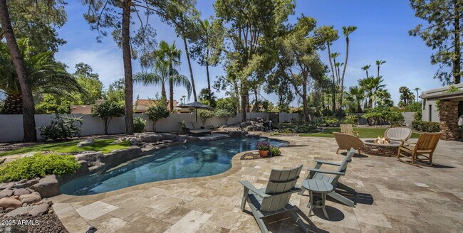 property at 10685 E Cinnabar Ave