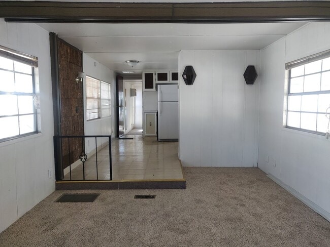 2627 S Lamb Blvd in Las Vegas, NV - Foto de edificio - Building Photo