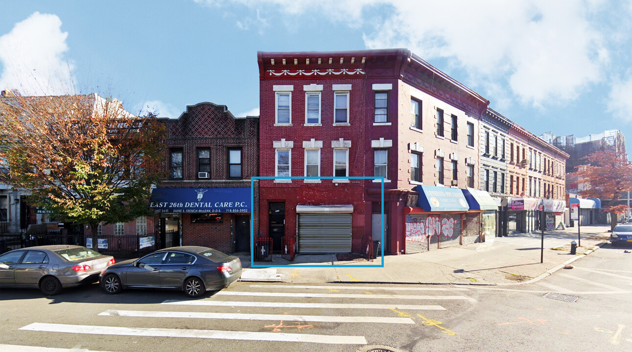 553 E 26th St in Brooklyn, NY - Building Photo