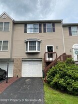 32 Briarwood Way in South Abington Township, PA - Building Photo