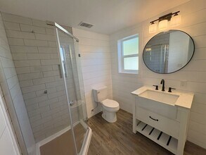 460 N 3rd Ave in Upland, CA - Building Photo - Building Photo