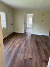 2582 Hemphill St in Charlotte, NC - Foto de edificio - Building Photo