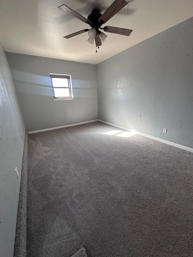 3009 Vinton St in Clovis, NM - Building Photo - Building Photo